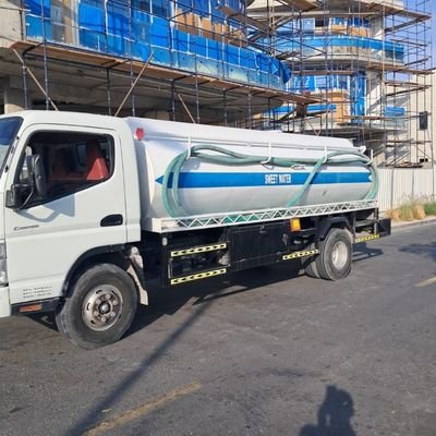 Sweet Water Tanker Supply Dubai delivering municipality approved water to swimming pools hotels and villas